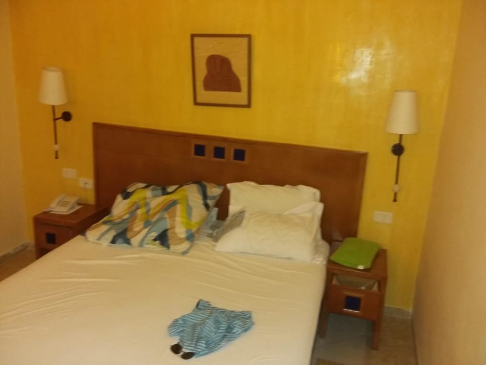 Zimmer Doppelbett Hotel Méditerranée Thalasso Golf