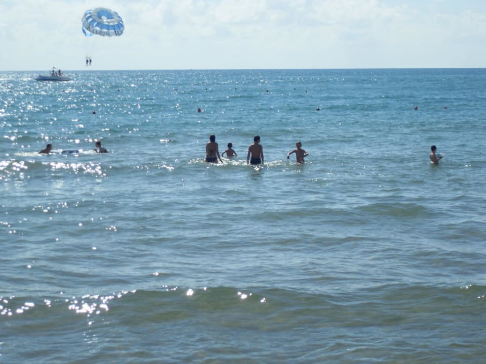 Super Strand Kamelya Aishen Club