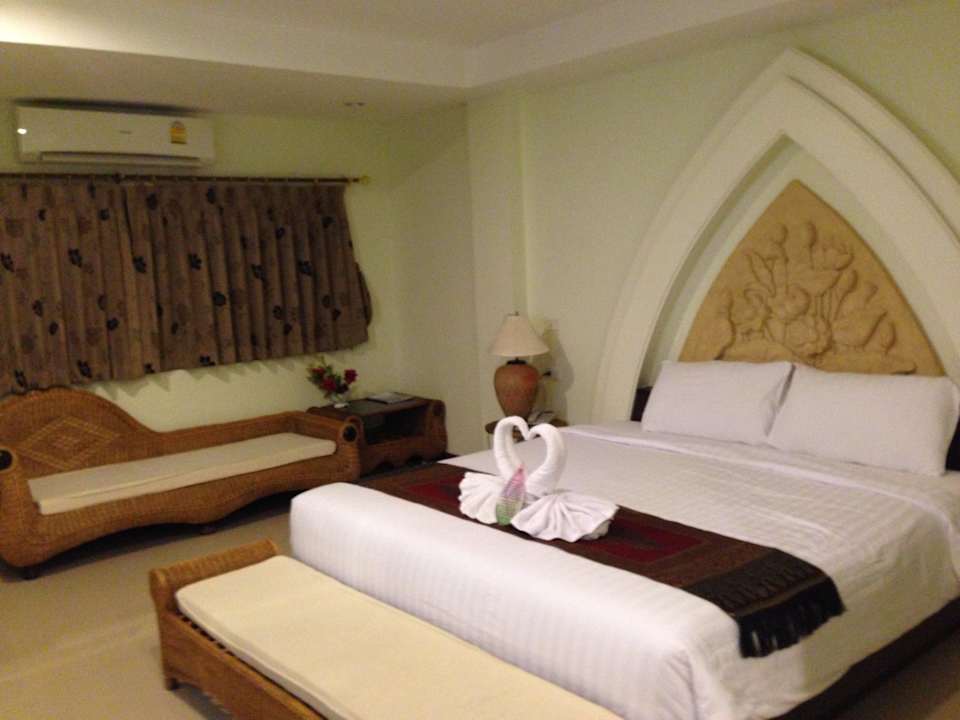 Deluxe Room Hotel Phanomrungpuri