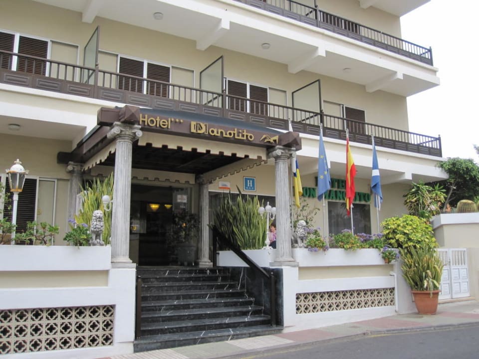 Eingang vom Don Manolito Hotel Don Manolito