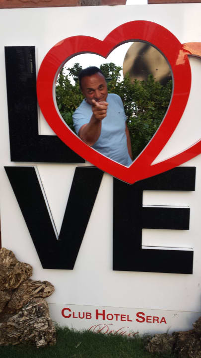 L love you! Hotel Club Sera