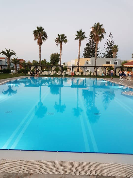 Pool Atlantica Marmari Beach