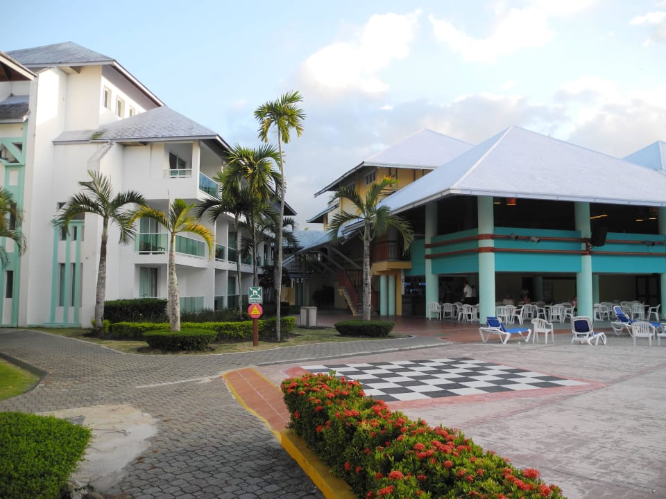 Poolbar Grand Paradise Playa Dorada