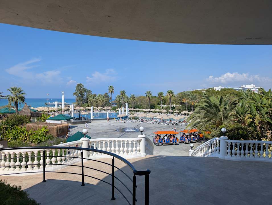 Außenansicht Starlight Resort Hotel