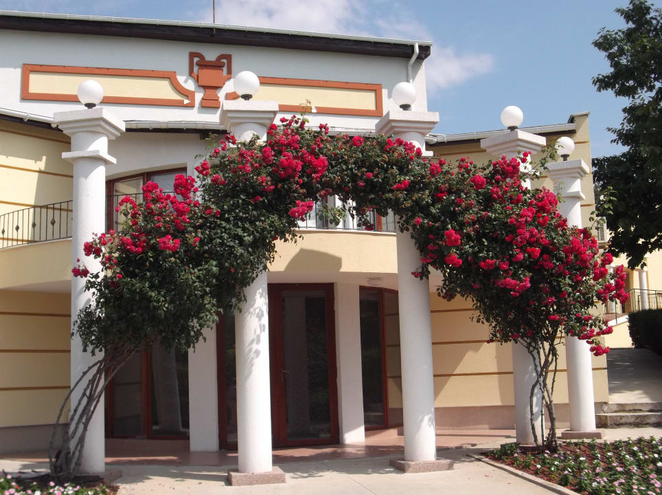 Theater Duni Royal Holiday Village