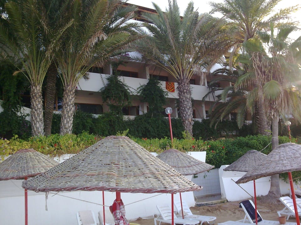 Blick vom Strand zum Balkon Rubi Hotel