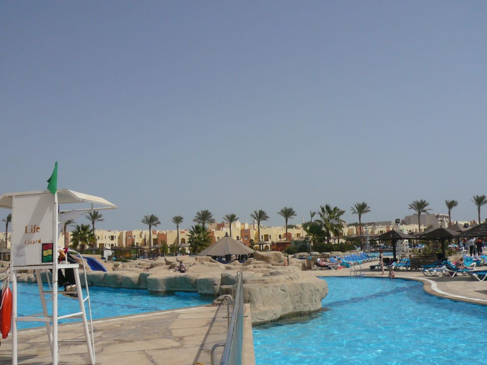 Schöne Poolanlage SUNRISE Royal Makadi Resort