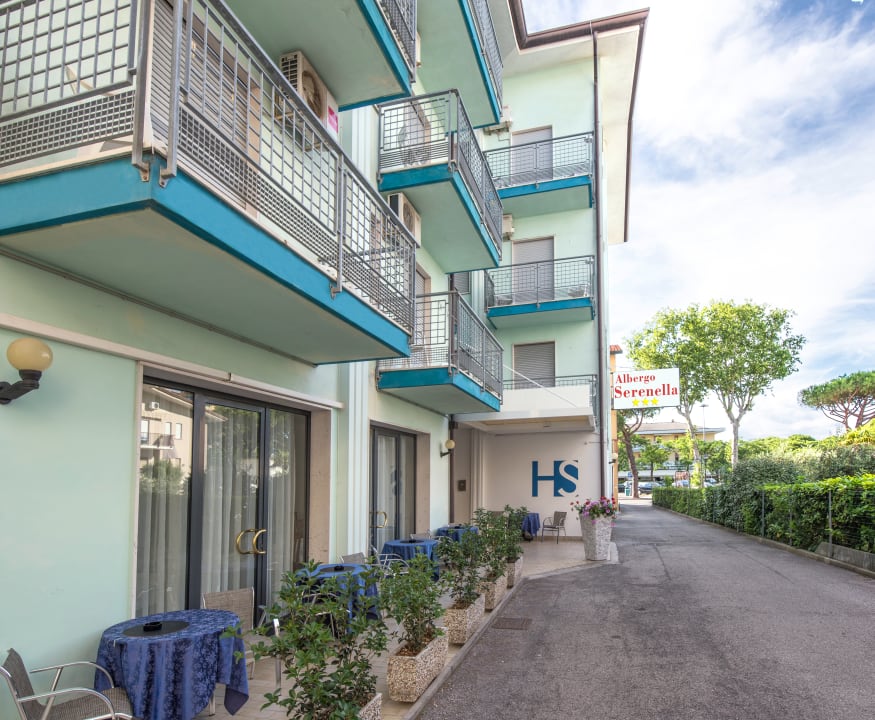 Außenansicht Hotel Serenella