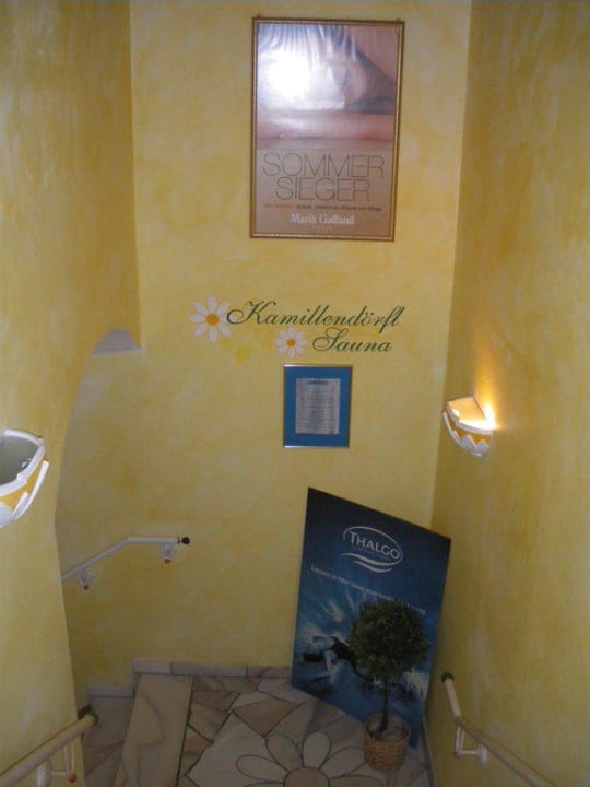 Abgang zum Saunabereich Neuhaus Zillertal Resort
