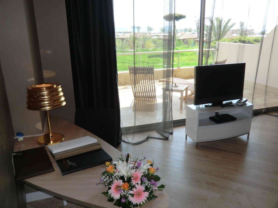 Blick auf die Terrasse Maxx Royal Belek Golf Resort