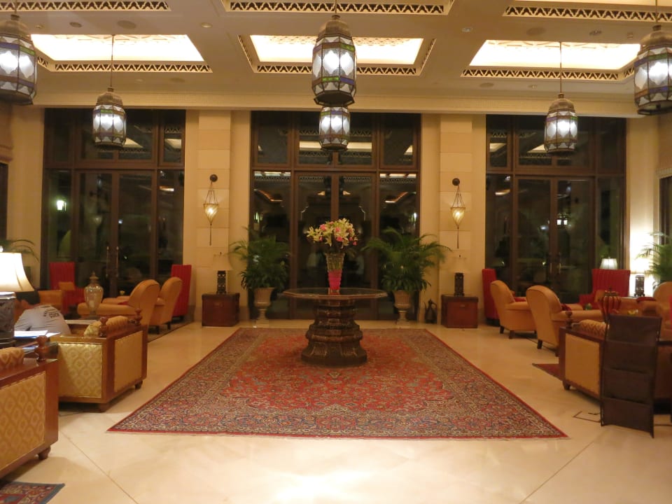 Lobby Jumeirah Mina Al Salam