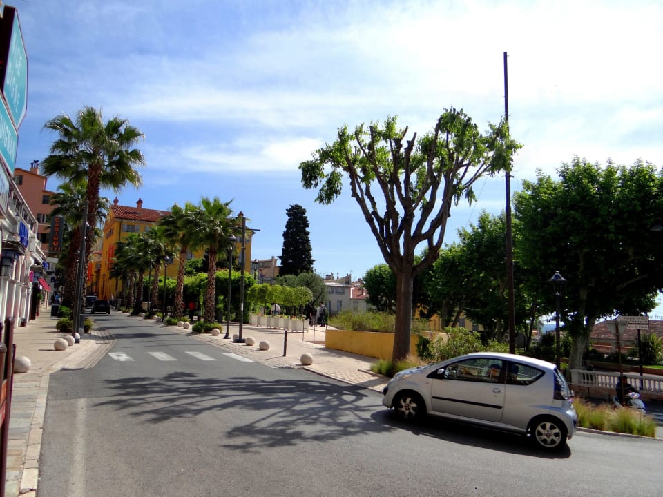 Вид с балкона Inter-Hotel Panorama