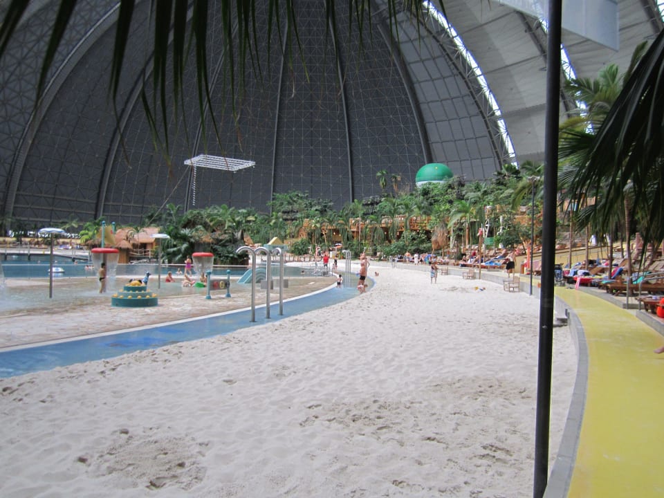 Strand Tropical Islands Resort