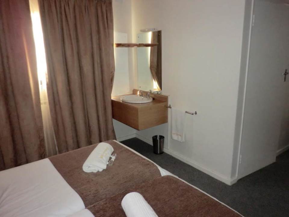 Waschbecken im Zimmer Okiep Country Hotel