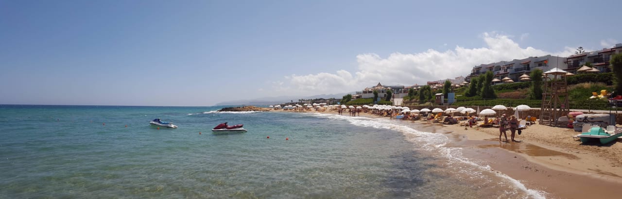 Strandabschnitt Alexander Beach Hotel & Village Resort