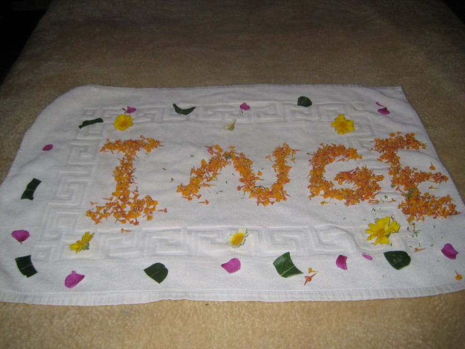 Blumen für Inge Charmillion Sea Life Resort