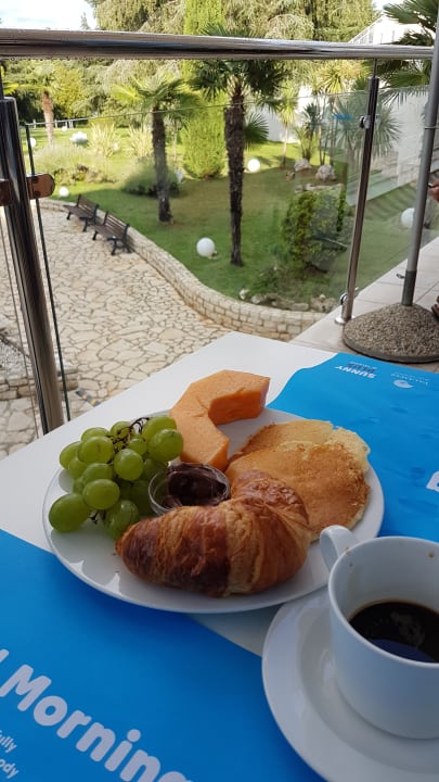 Frühstück Auf Dem Balkon Crystal Sunny Hotel By Valamar Porec