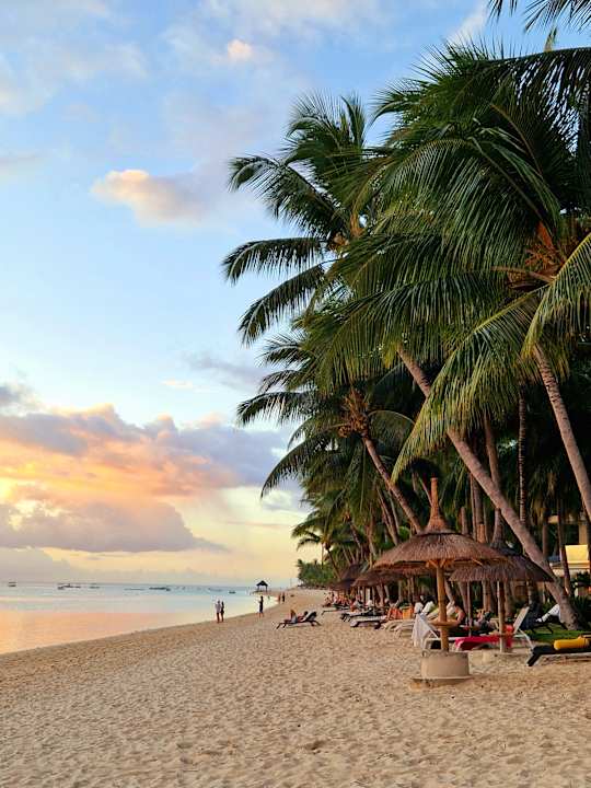 Strand La Pirogue Mauritius