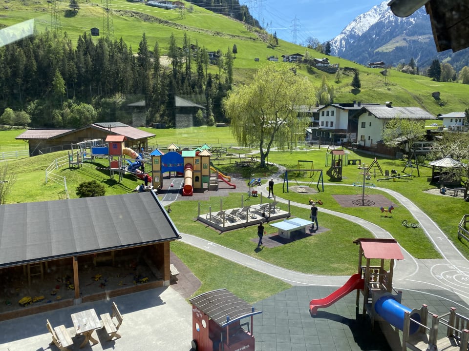 Gartenanlage Kinderhotel Felben