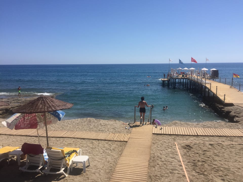 Strand Club Dizalya