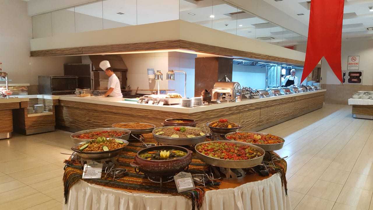 Gastro Port Side Resort Hotel