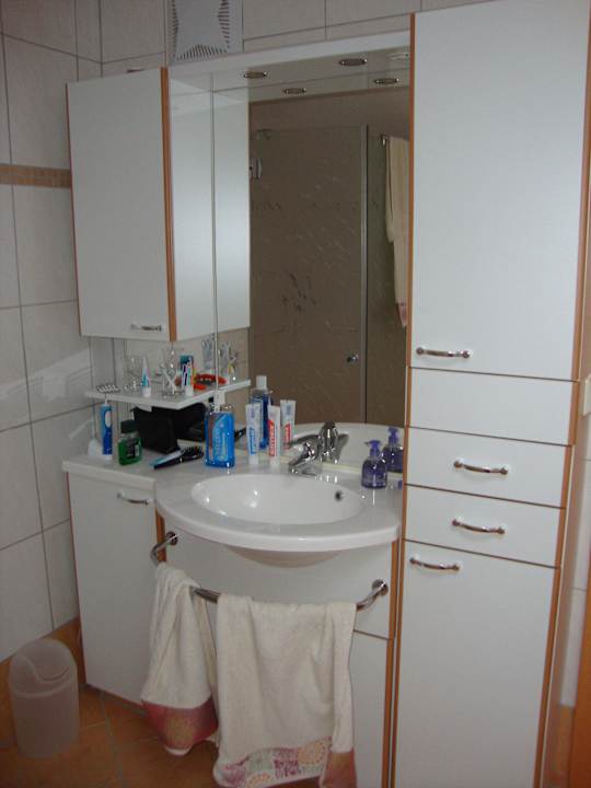 Badezimmer Waschtisch Apartment Ladinger