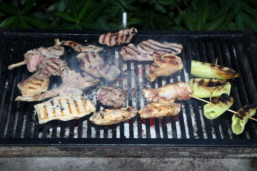 Grillfleisch beim Corner Grill Megasaray Club Belek