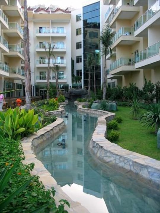 Вид на гостиницу Hotel Grand Ring