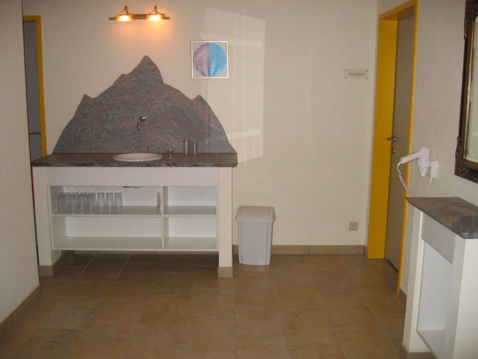 Trinkbrunnen im Wellnessbereich Hotel Zimba