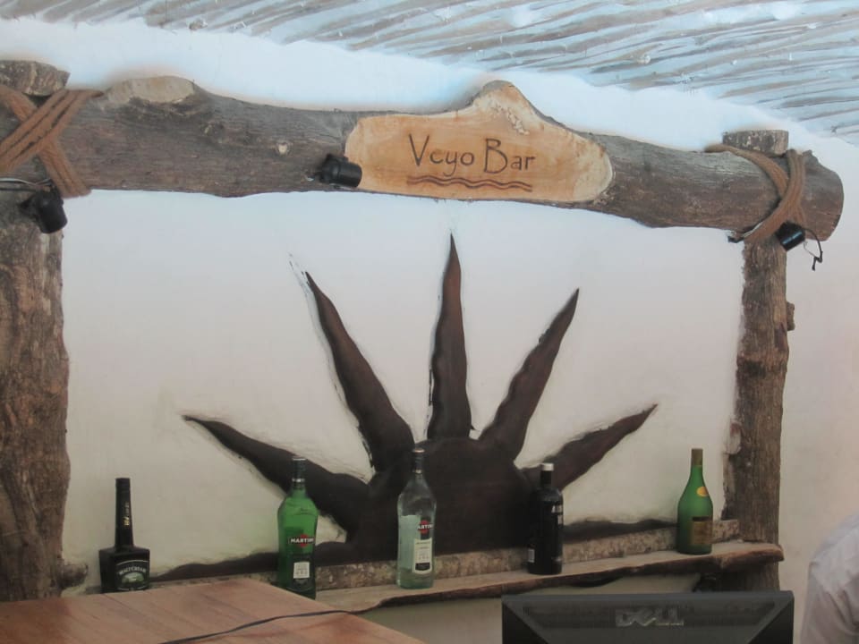 Poolbar - Veyo Bar NH Collection Maldives Reethi Resort