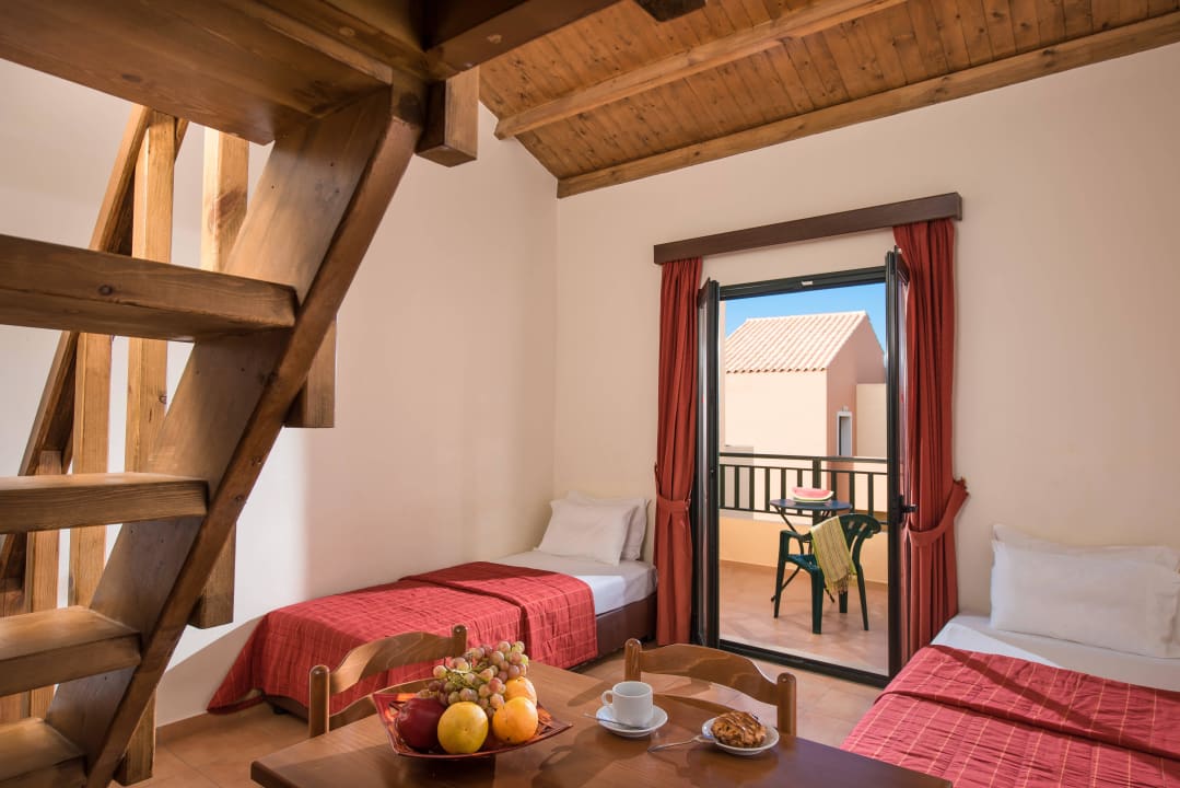 Maisonette Apartments Dia