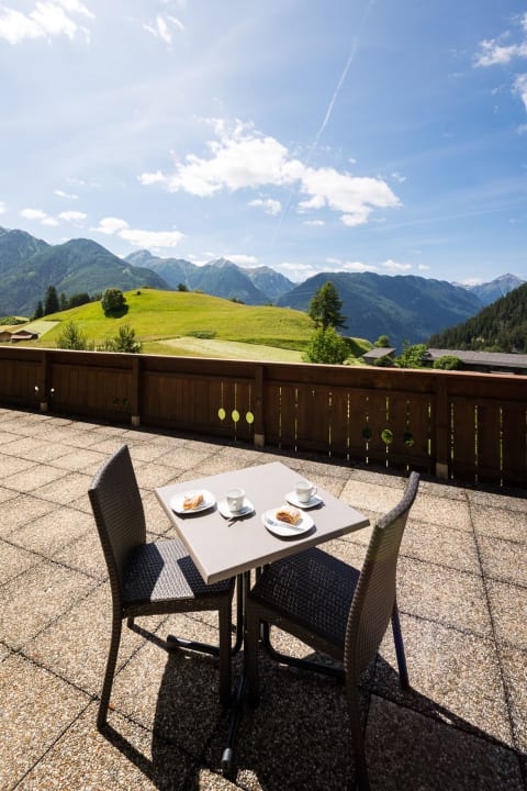 Ausblick Ferienwohnungen am Matinesweg, Serfaus