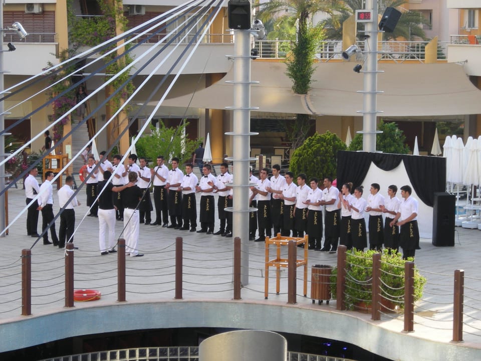 Besprechung am Abend Alaiye Resort & Spa