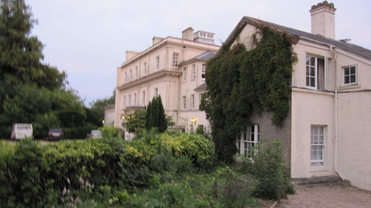 Blick vom Park auf Brantridge Manor Hotel Brantridge Park