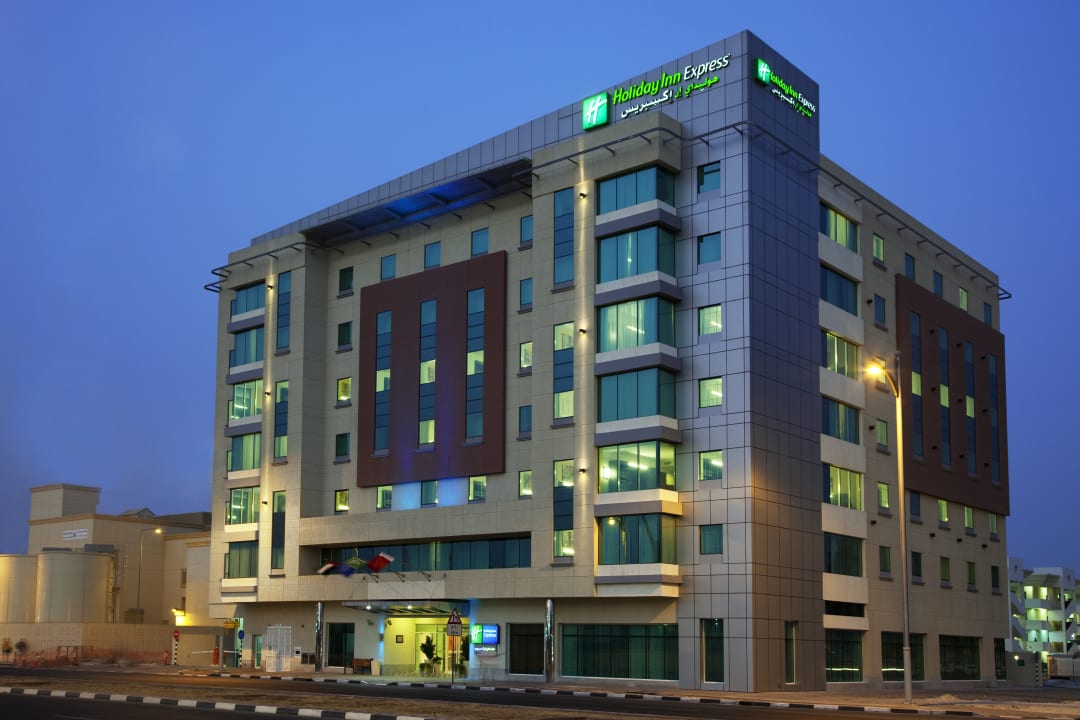 Außenansicht Hotel Holiday Inn Express Jumeirah