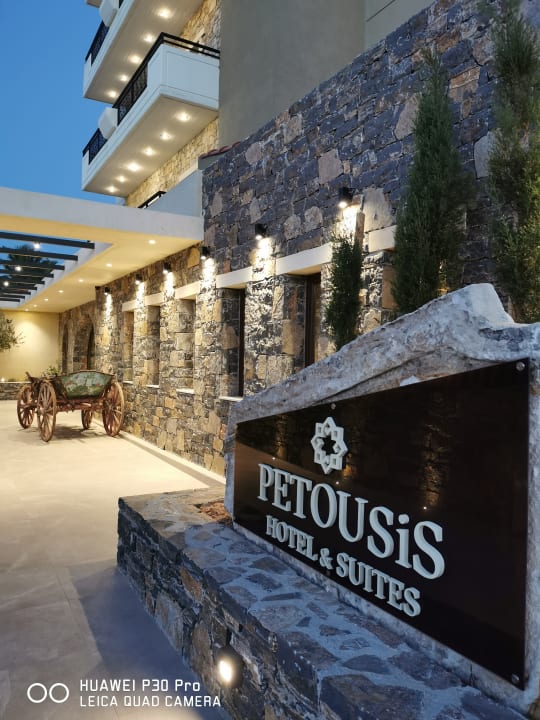 Sonstiges Petousis Hotel & Suites
