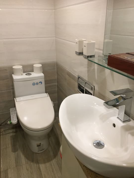 Zimmer Halong Golden Party Cruise