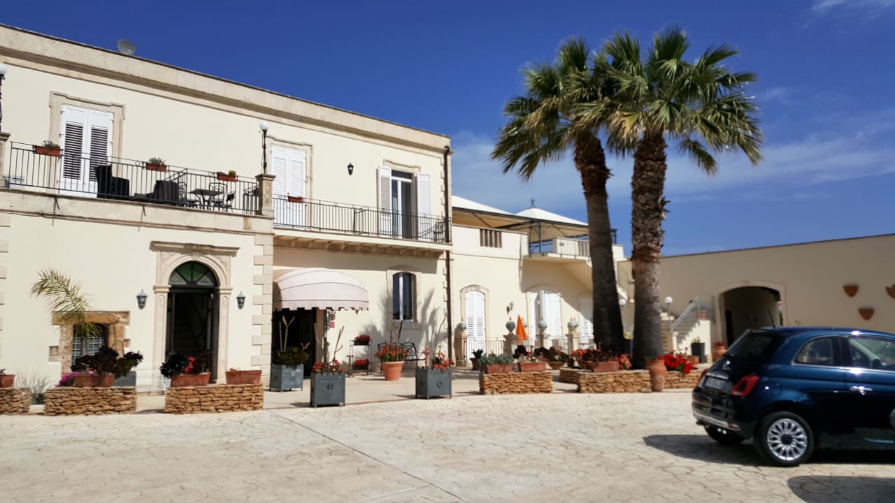 Außenansicht Charme Hotel Villa | Principe di Fitalia