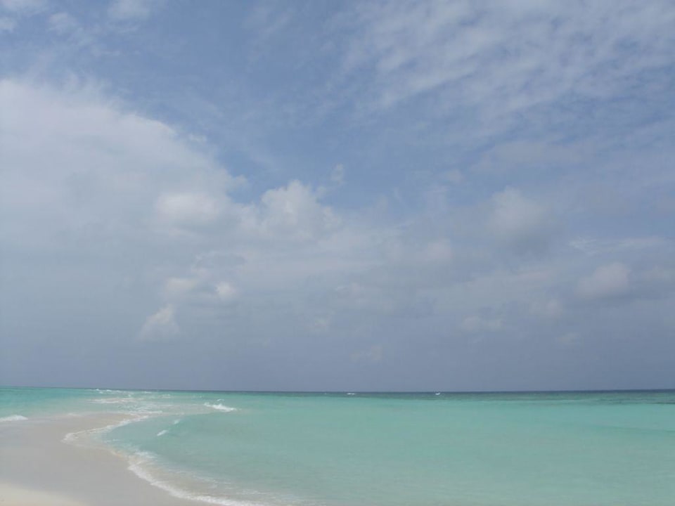 Sandbank Kuredu Island Resort & Spa