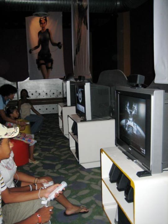 Teen club Ocean Blue & Sand