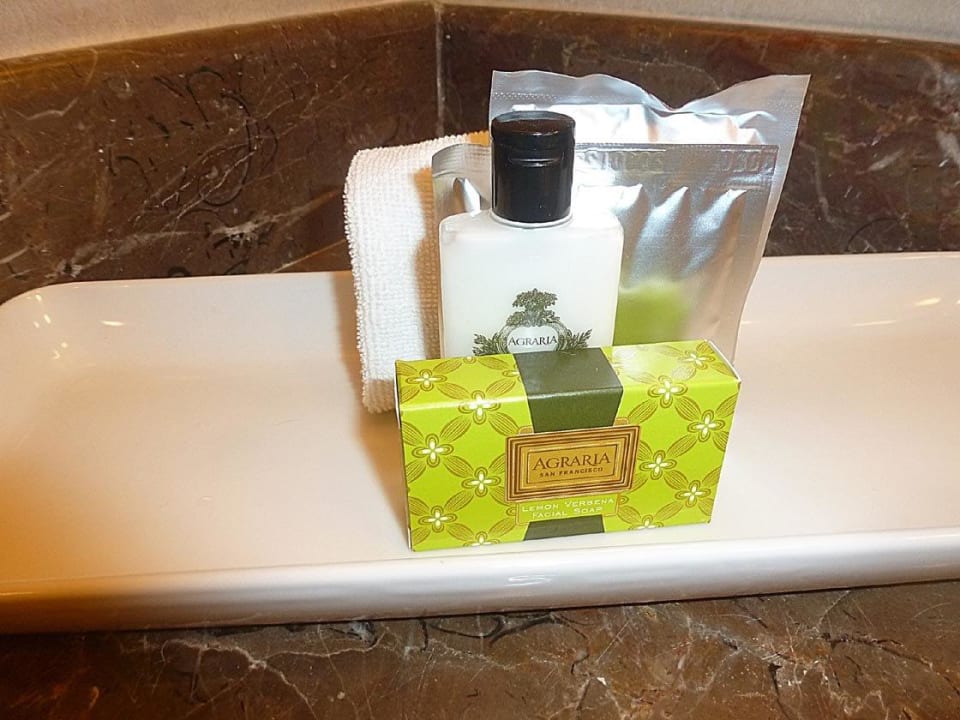 Produkte im Badezimmer Hotel Presidente InterContinental Monterrey