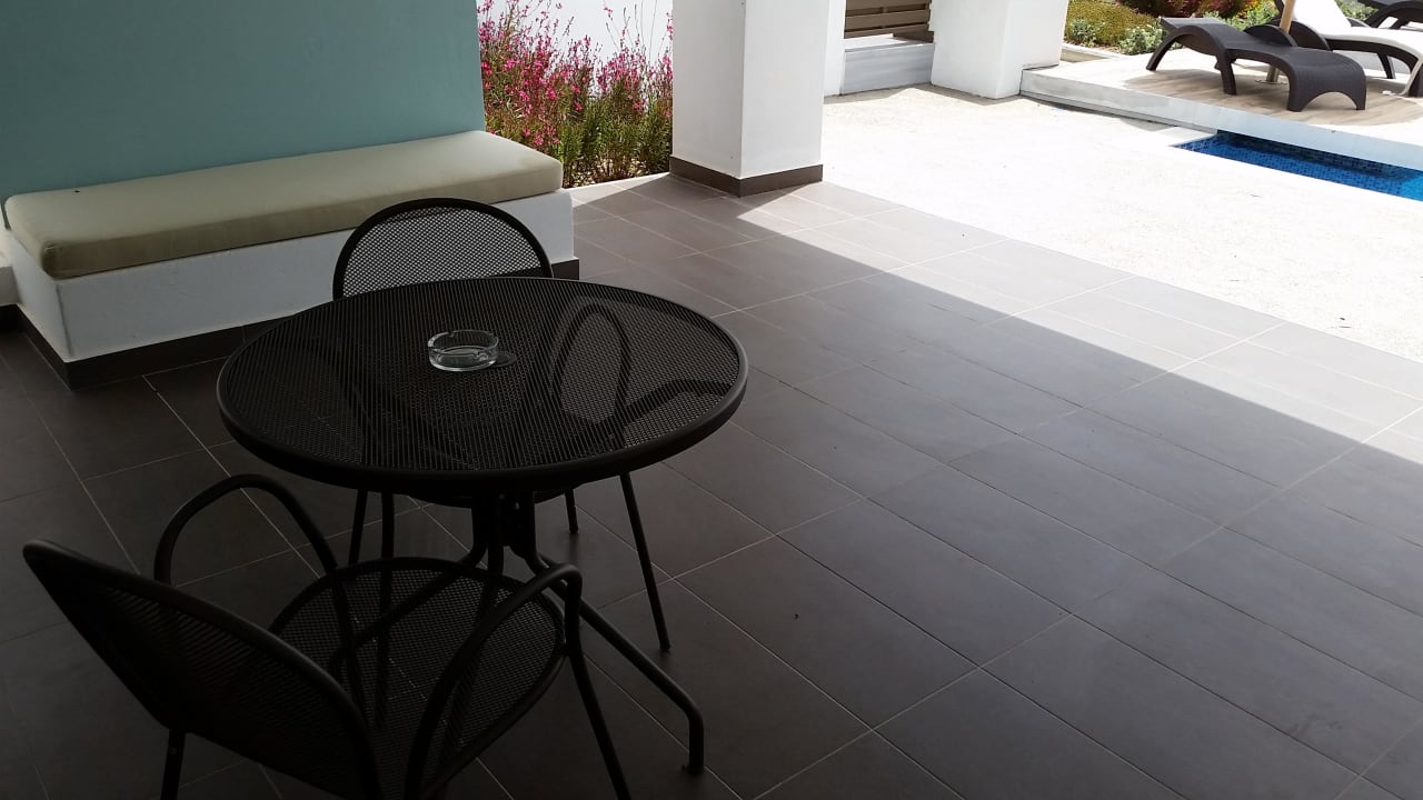 Blick auf Terrasse Atlantica Plimmiri