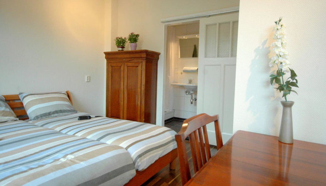 Room  Bed & Breakfast Ensche-Day Inn