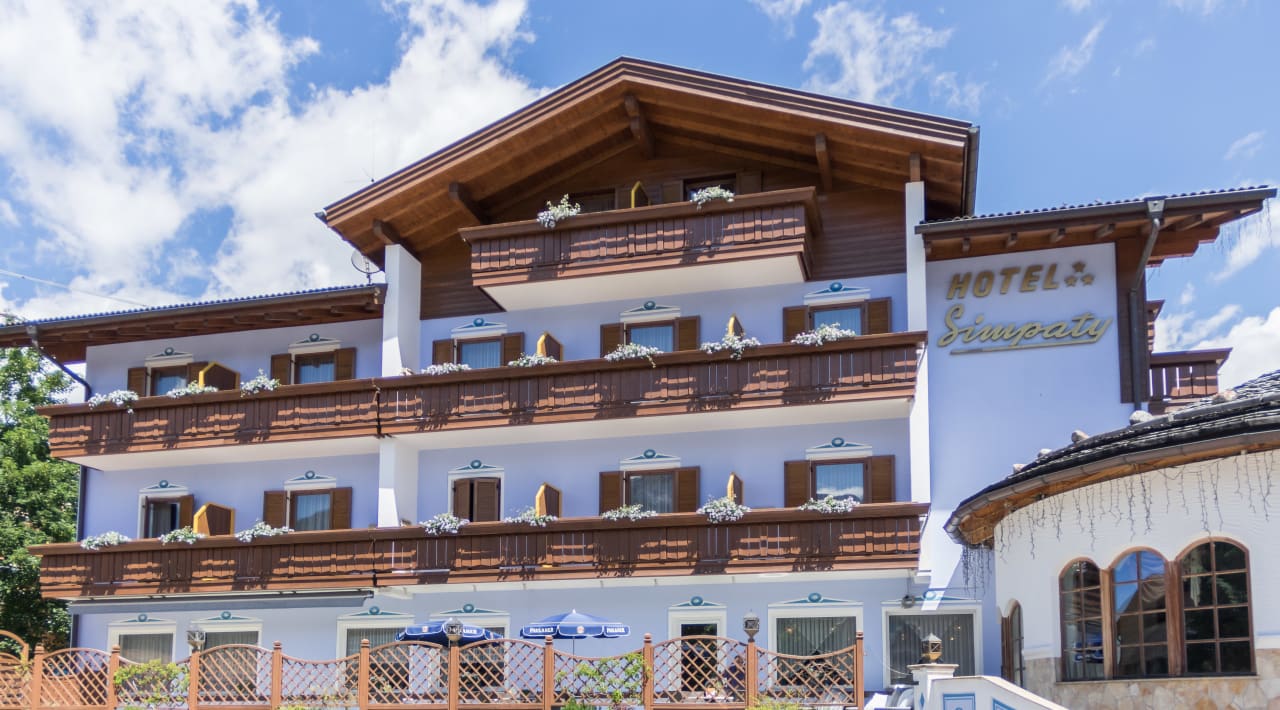 Außenansicht Hotel Simpaty