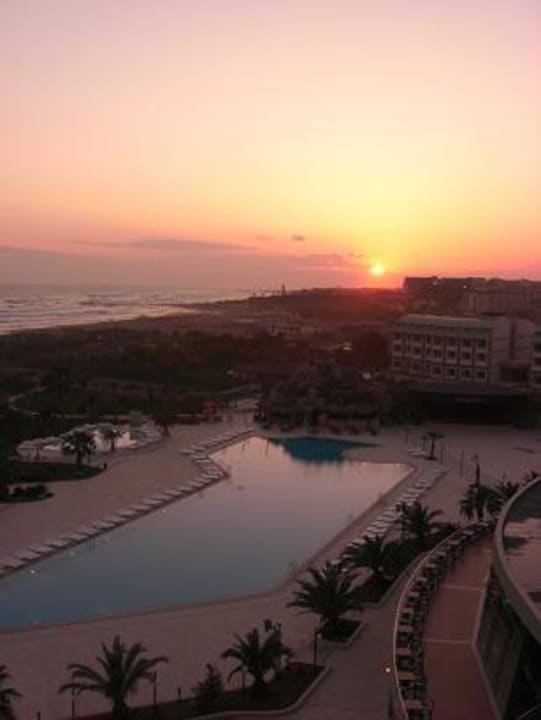 Sonnenuntergang VONRESORT Golden Coast