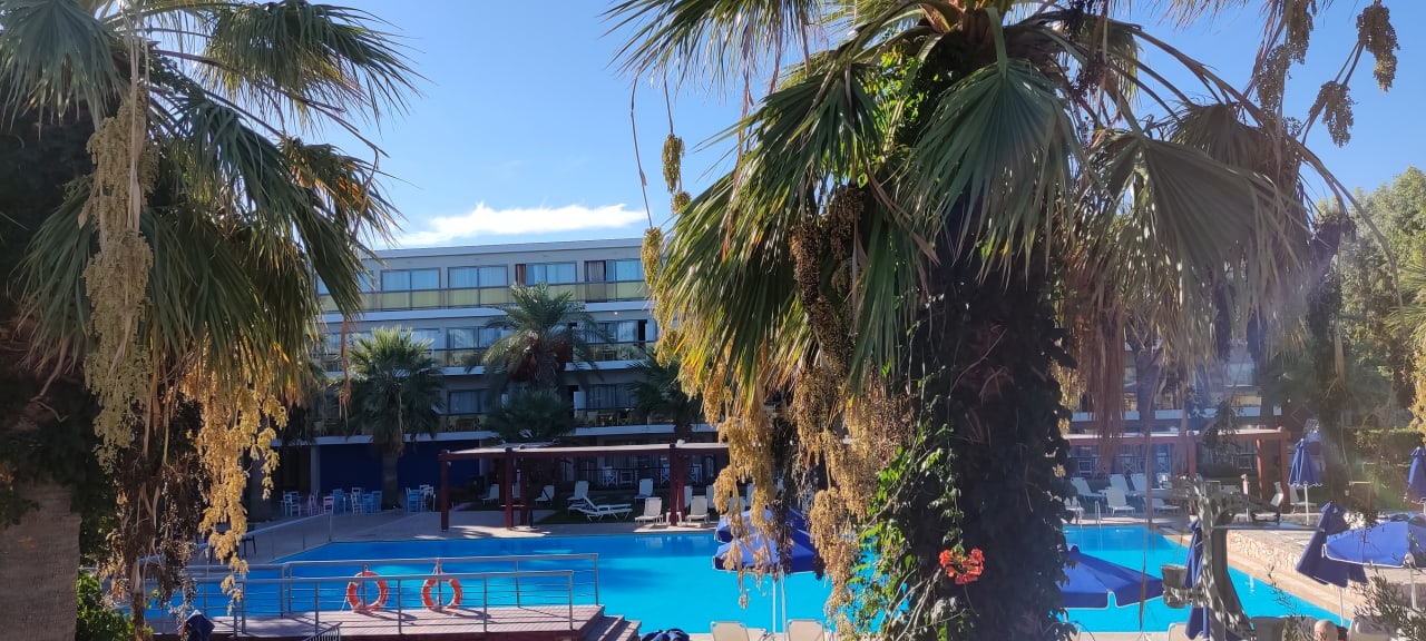 Pool All Senses Ocean Blue Sea Side Resort & Spa