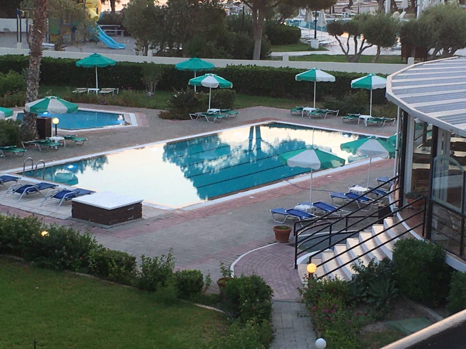 Pool Hotel Pylea Beach