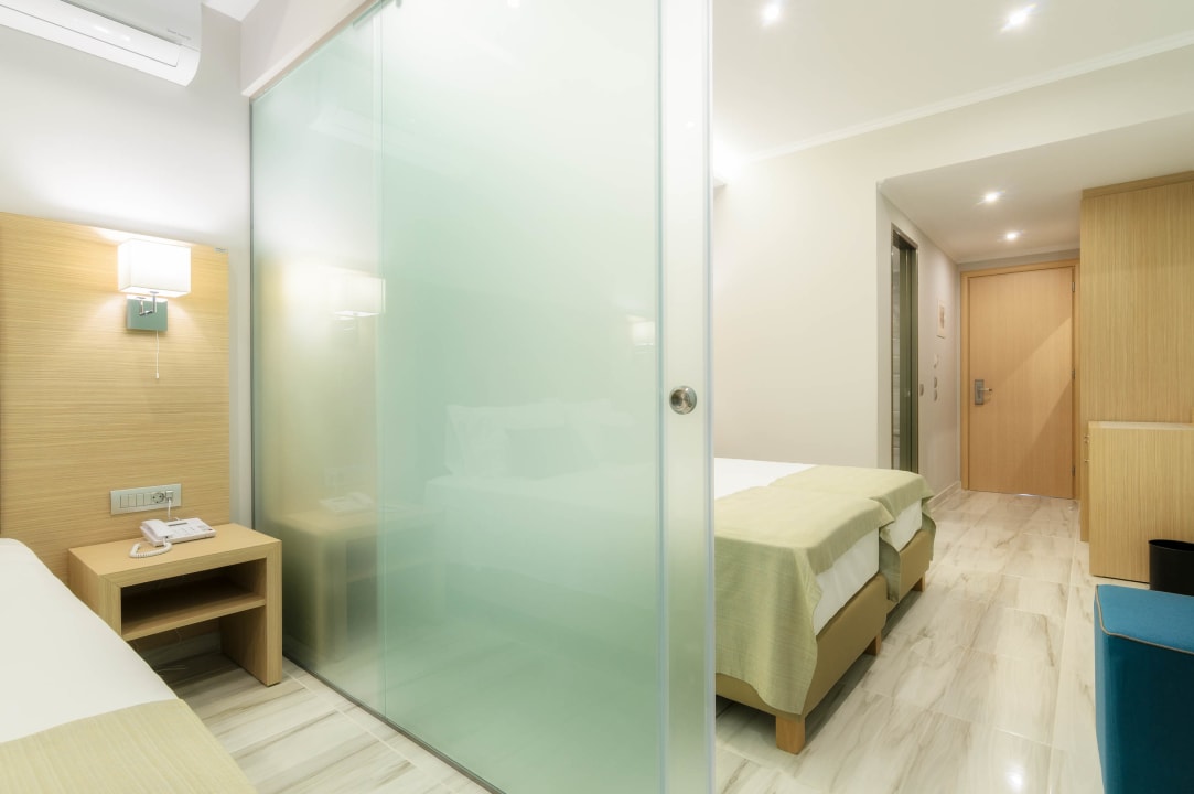 Zimmer Karras Grande Resort