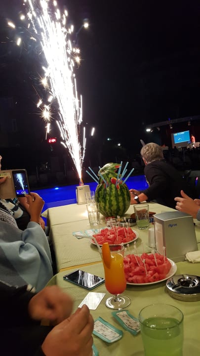 Lecker Melonencocktail Hotel Gardenia Beach