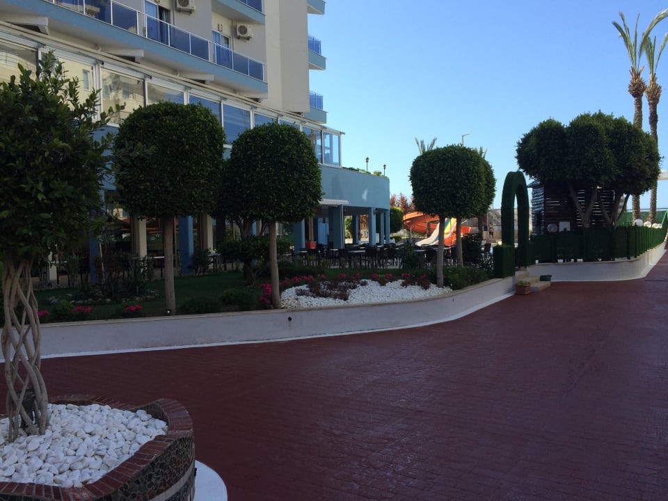 sehr schöne Hotelanlage  Kaila Beach Hotel